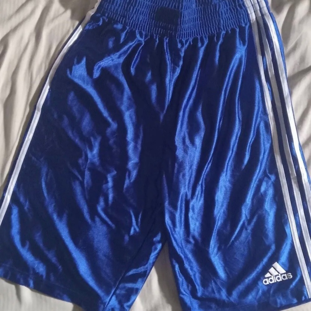 Adidas silky basketball shorts medium